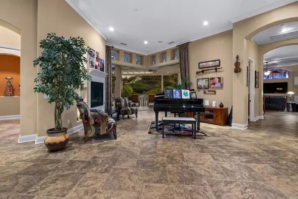 Alpine, CA 91901,2772 Firebrand Drive