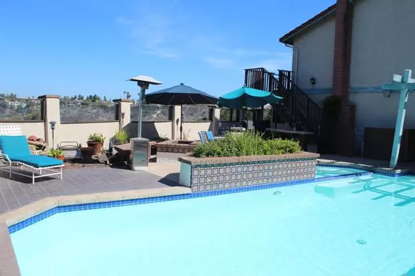 Bonita, CA 91902,1349 Ridgeview Way