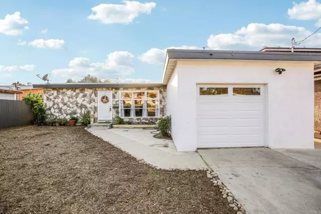 722 S 42nd Street, San Diego, CA 92113