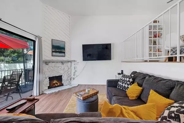 Sylmar (los Angeles), CA 91342,14293 Foothill Blvd #19