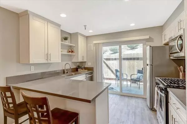 Lemon Grove, CA 91945,8186 Lemon Grove Way #E