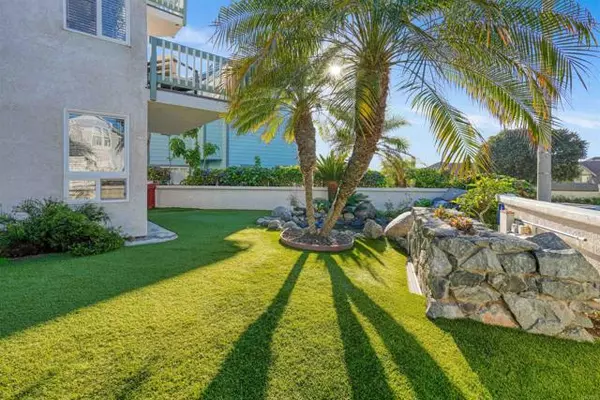 Carlsbad, CA 92008,2438 Ocean Street