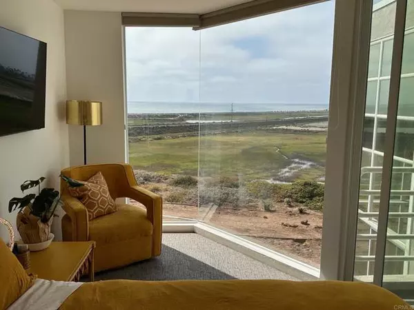 Solana Beach, CA 92075,166 Solana Point Circle