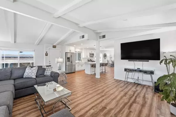 San Marcos, CA 92078,1195 La Moree #98