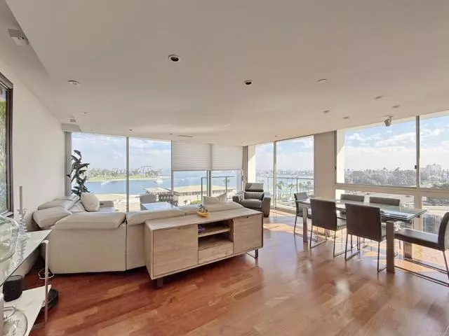 1810 Avenida del Mundo #503, Coronado, CA 92118