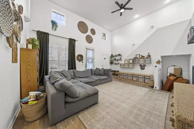 El Cajon, CA 92020,231 Vermont Court