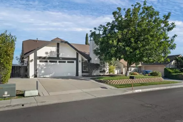 Vista, CA 92083,1347 Dorsey Way