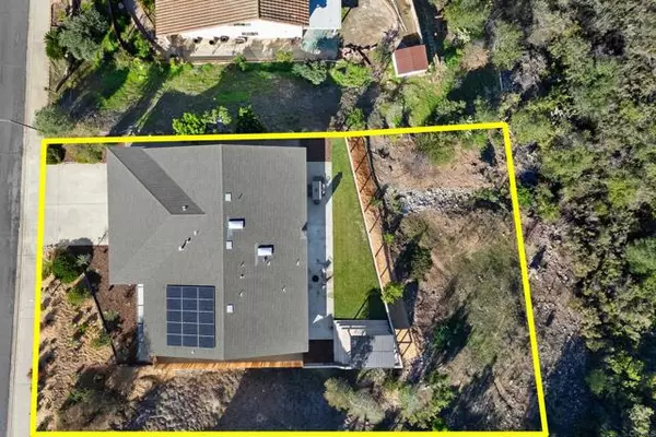 El Cajon, CA 92020,2134 Flying Hills Lane