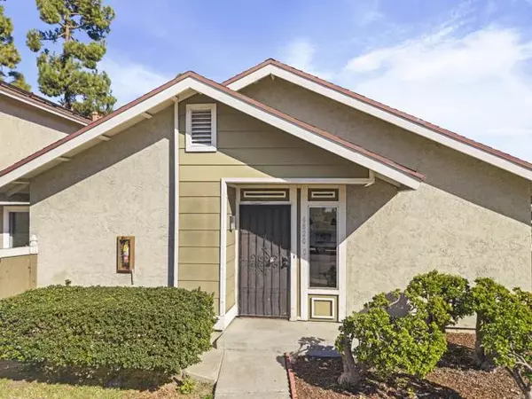 San Diego, CA 92139,6820 Quebec Court #2