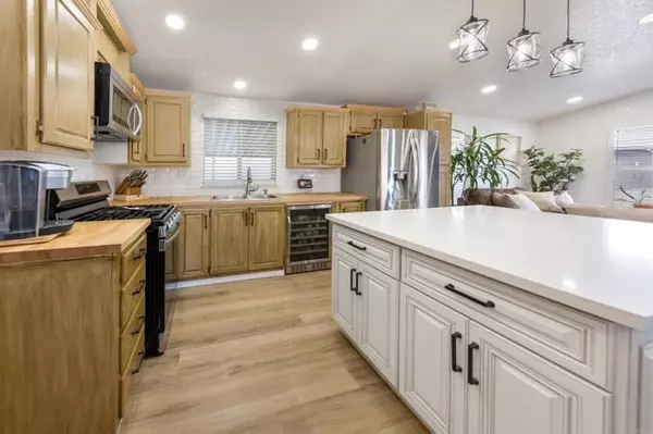 Torrance, CA 90501,24200 Walnut Street 22