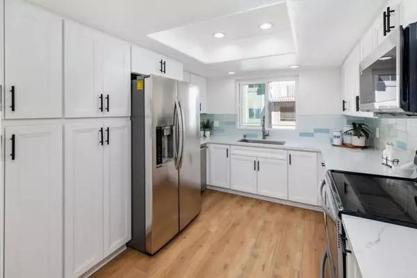 4094 Mahaila Ave #B, San Diego, CA 92122