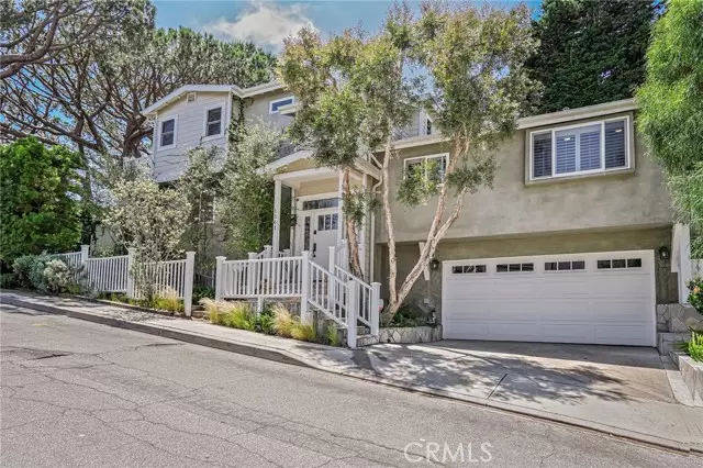 1561 Curtis Avenue, Manhattan Beach, CA 90266