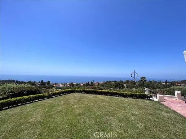 Rancho Palos Verdes, CA 90275,30125 Avenida Classica