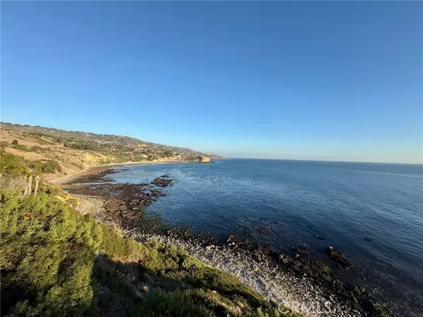 Rancho Palos Verdes, CA 90275,32614 Coastsite Drive #306/F