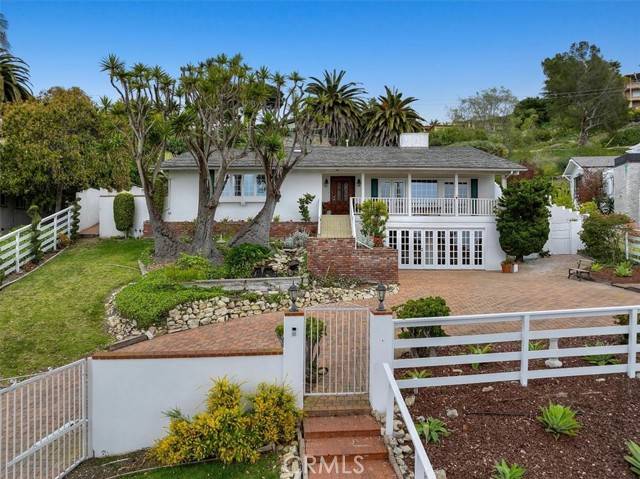 Palos Verdes Estates, CA 90274,1616 Espinosa Circle