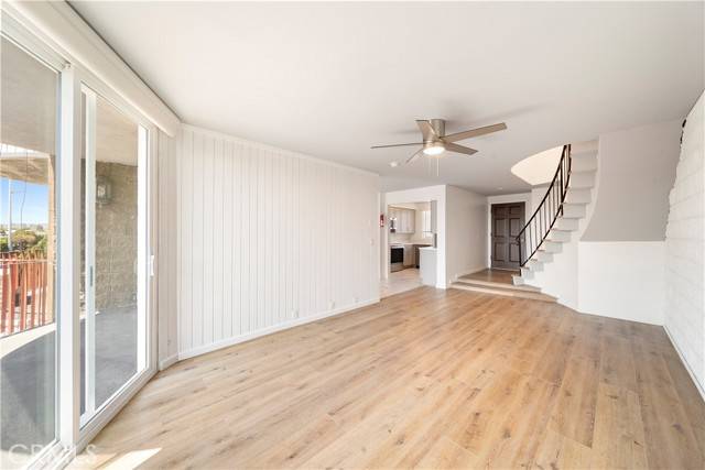 Inglewood, CA 90301,240 W Queen Street #10