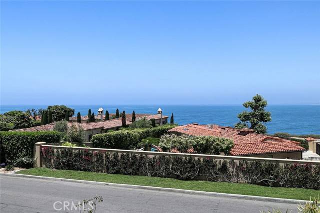 Palos Verdes Estates, CA 90274,556 Via Media