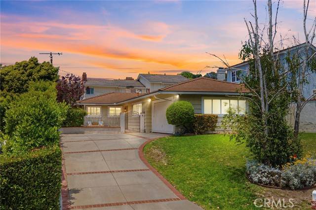 1709 Espinosa Circle, Palos Verdes Estates, CA 90274
