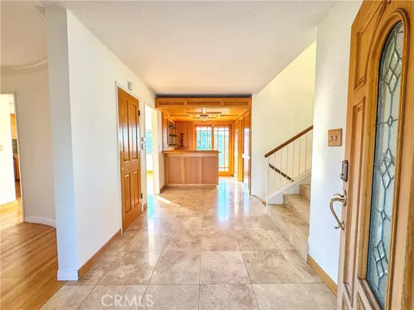 Rancho Palos Verdes, CA 90275,2821 Colt Rd