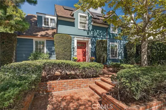 909 E Marshall Place, Long Beach, CA 90807