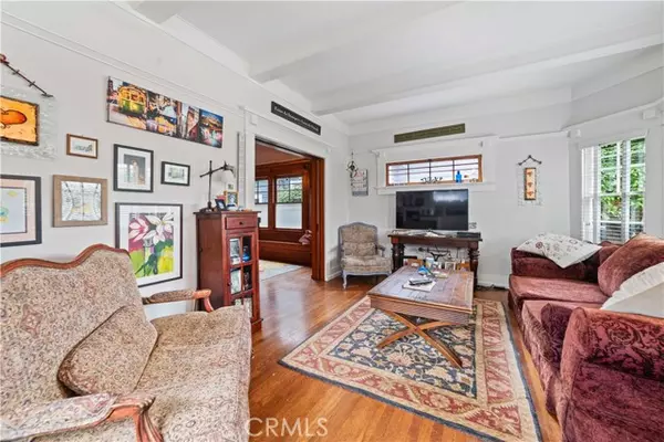 Redondo Beach, CA 90277,220 S Broadway