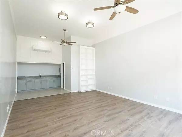 San Pedro (los Angeles), CA 90731,529 W 9th Street