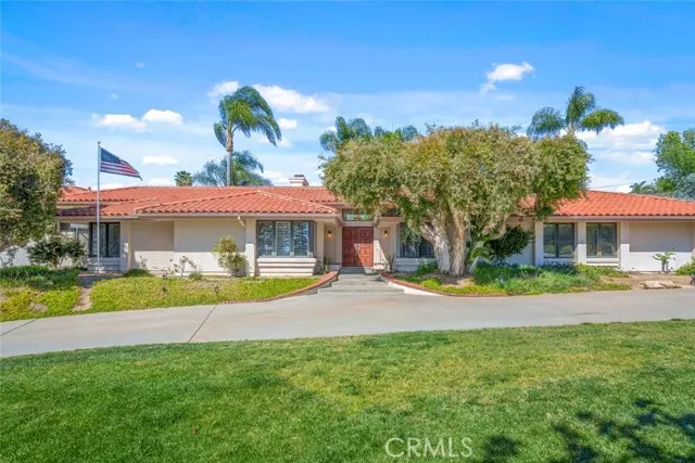 408 Tumble Creek Lane, Fallbrook, CA 92028