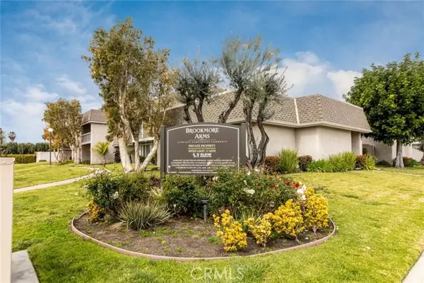 2148 W York Circle, Anaheim, CA 92804