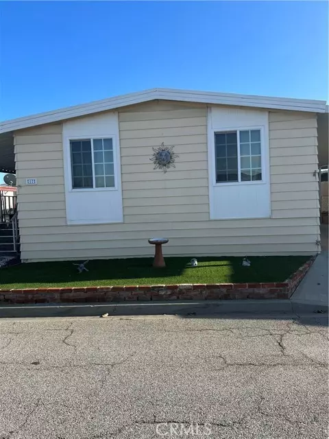 Rancho Dominguez, CA 90220,2601 E Victoria #17