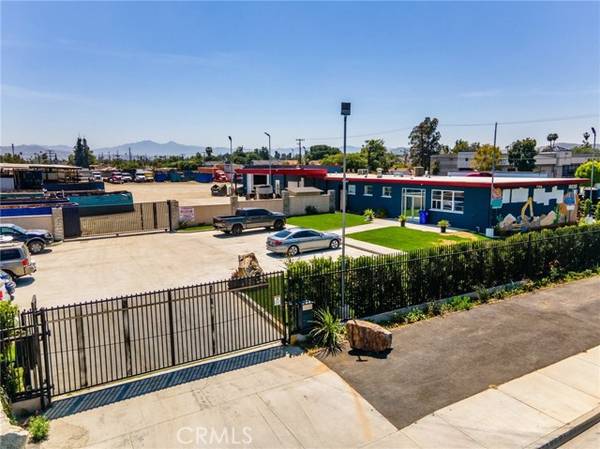 9920 Arlington Avenue, Riverside, CA 92503