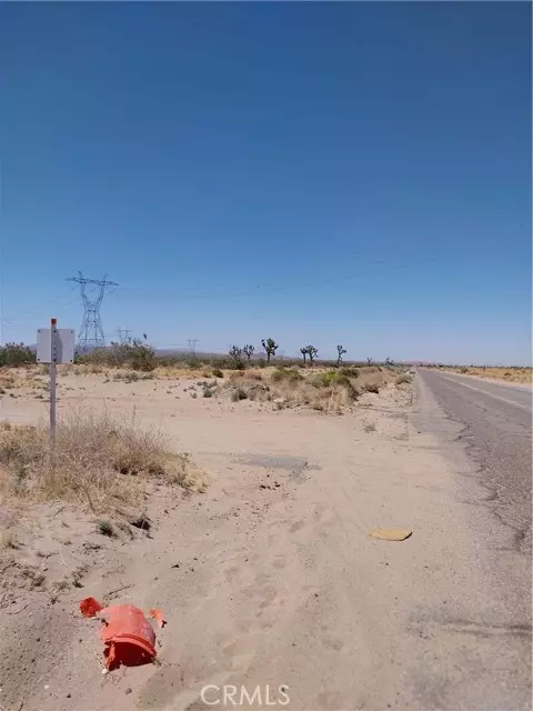 Adelanto, CA 92301,888 Koala Road