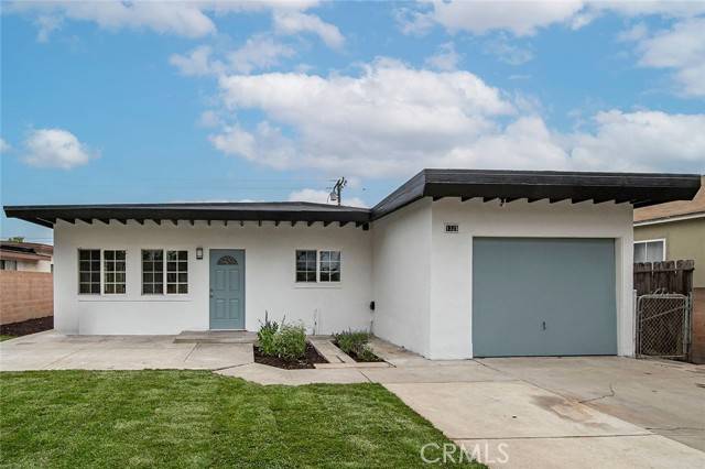 1325 S Rosewood Avenue, Santa Ana, CA 92707