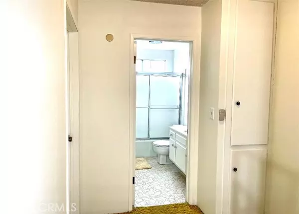 Inglewood, CA 90302,933 Cedar #14
