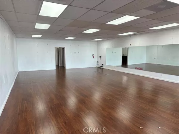 Simi Valley, CA 93063,4386 Cochran Street