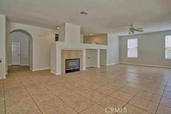 Corona, CA 92883,1696 Tamarron Drive