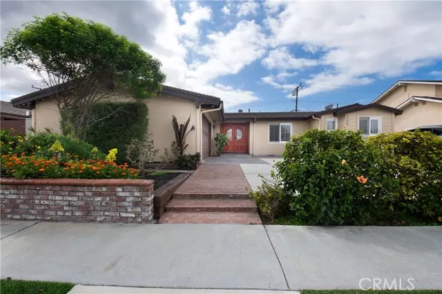 Westminster, CA 92683,5302 Princeton Avenue