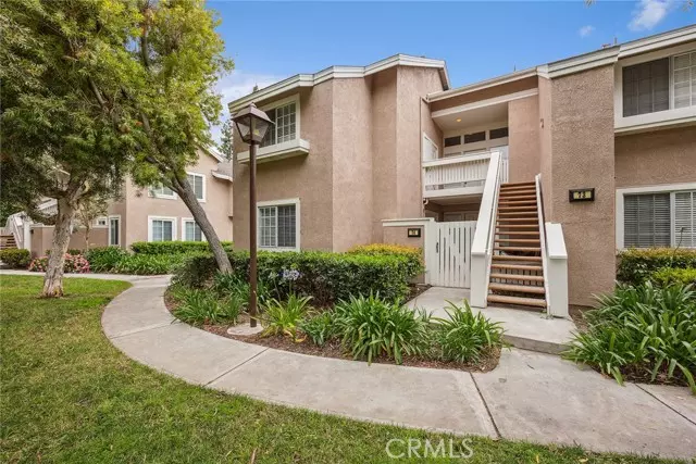 Irvine, CA 92614,74 Woodleaf