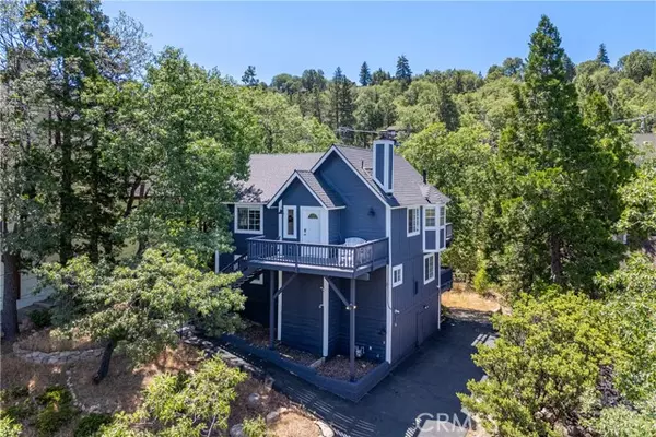 28833 Manitoba Drive, Lake Arrowhead, CA 92352