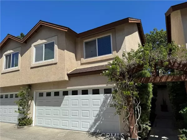 2233 Fairview Road #H, Costa Mesa, CA 92627