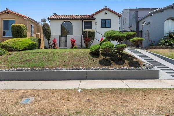 3206 W 74th Street, Los Angeles, CA 90043