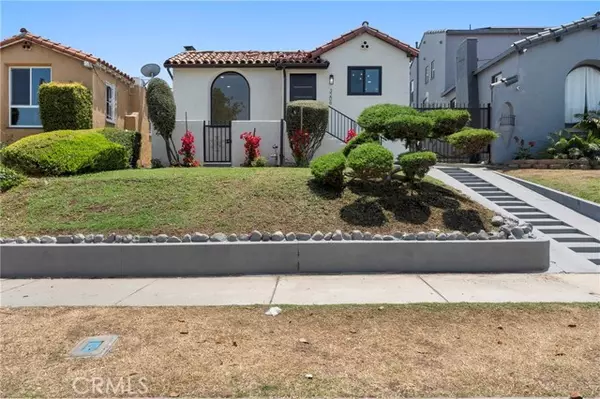 3206 W 74th Street, Los Angeles, CA 90043