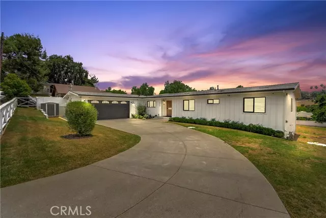 La Habra Heights, CA 90631,2423 Vista Rd