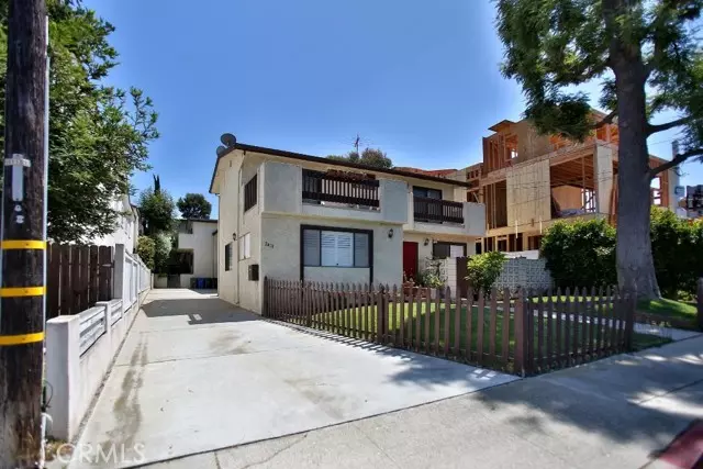 Redondo Beach, CA 90278,2418 Carnegie Lane #3