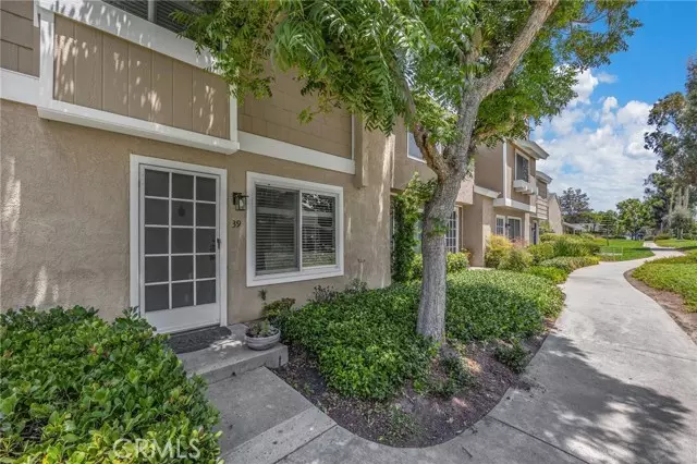 39 Eastmont #22, Irvine, CA 92604