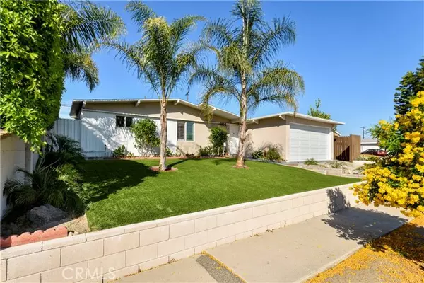 9934 Woodale Avenue, Arleta (los Angeles), CA 91331