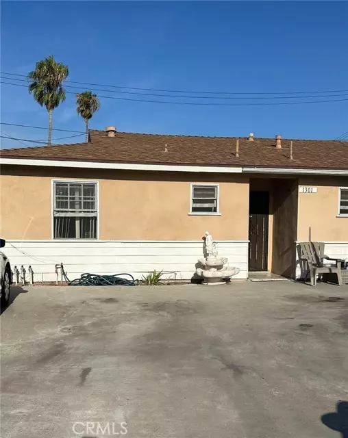 1301 N Parsons Place, Santa Ana, CA 92703