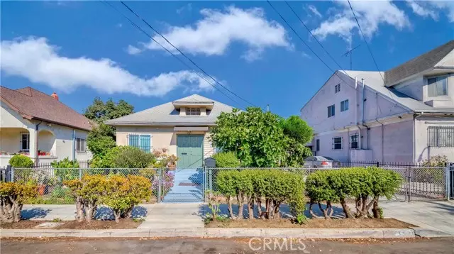 1520 S New Hampshire Avenue, Los Angeles, CA 90006