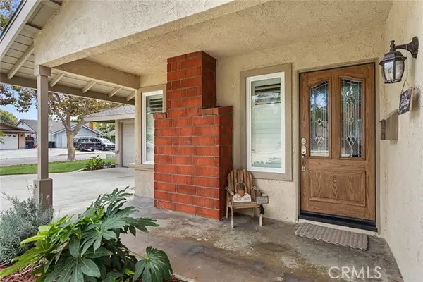 Yorba Linda, CA 92886,5381 Redwood St