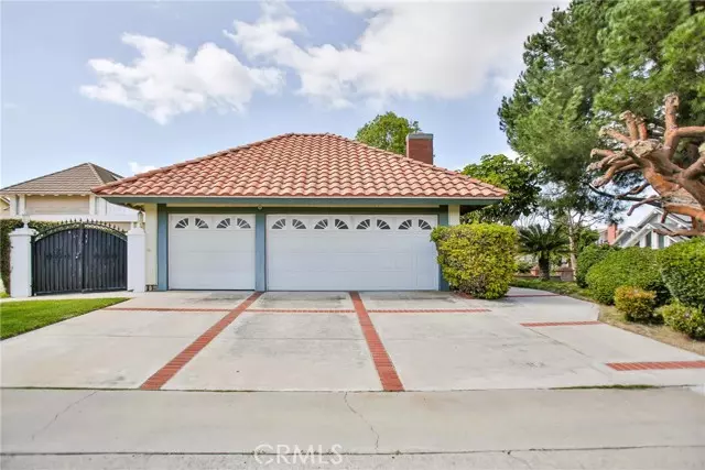 2 Roanne Circle, Irvine, CA 92604