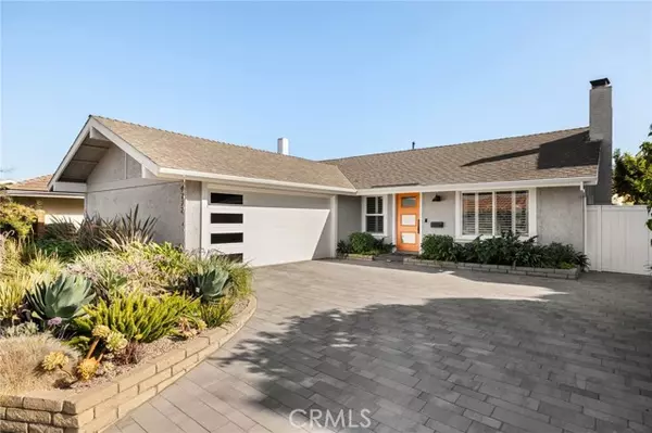 9772 Star Drive, Huntington Beach, CA 92646